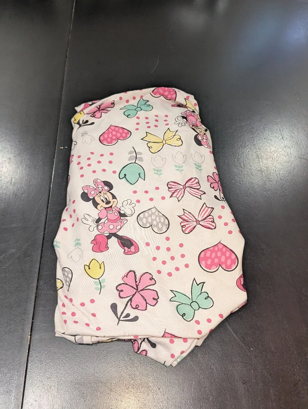 Disney Minnie Mouse Pink Hearts, Bows, and Flowers Fitted Crib/Toddler Sheet